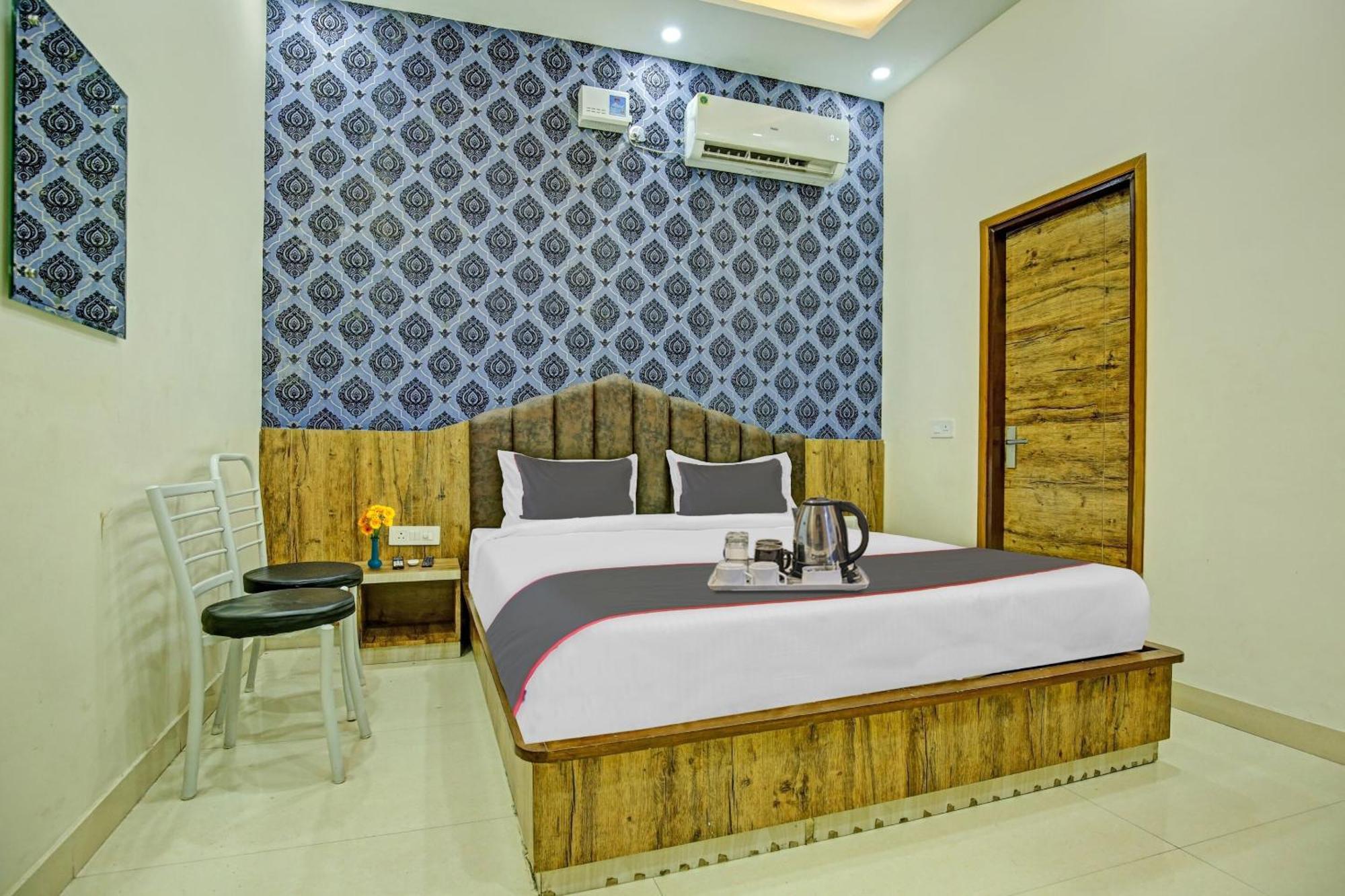 Collection O Rd Hotel Zirakpur Eksteriør bilde